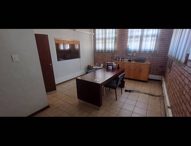 200M² OFFICE TO LET IN NELSPRUIT CENTRAL